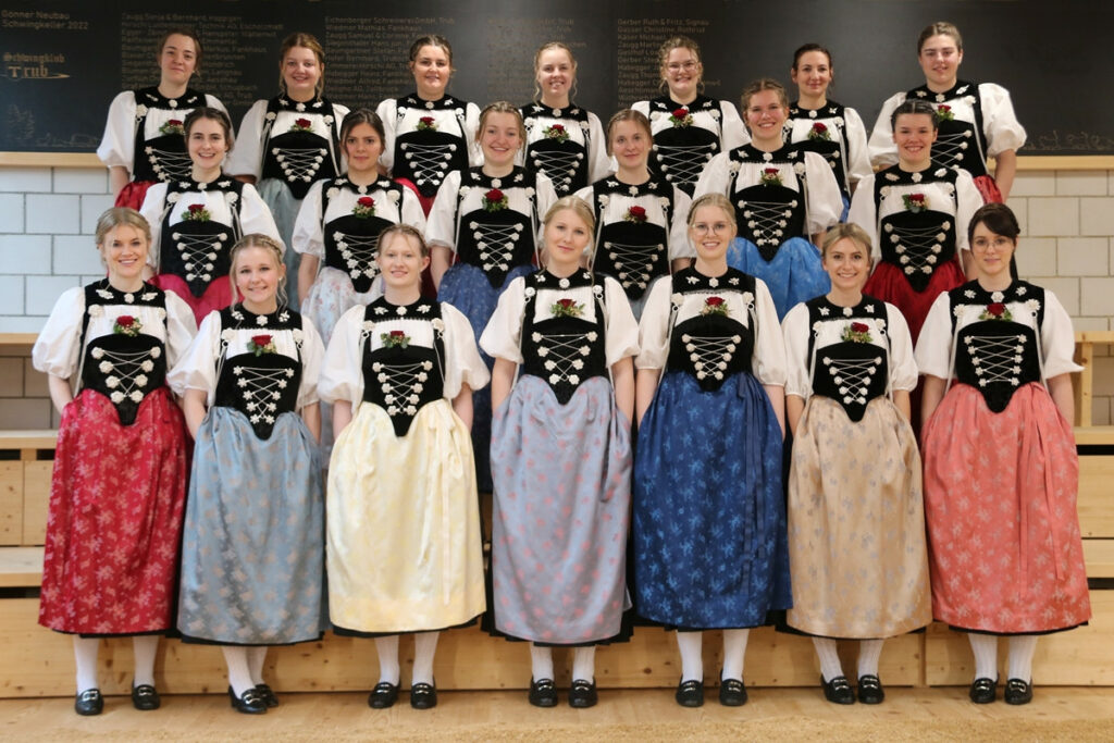 Ehrendamen Tradition in Detail